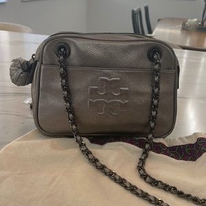 Tory Burch Silver Metallic Thea Chain Crossbody